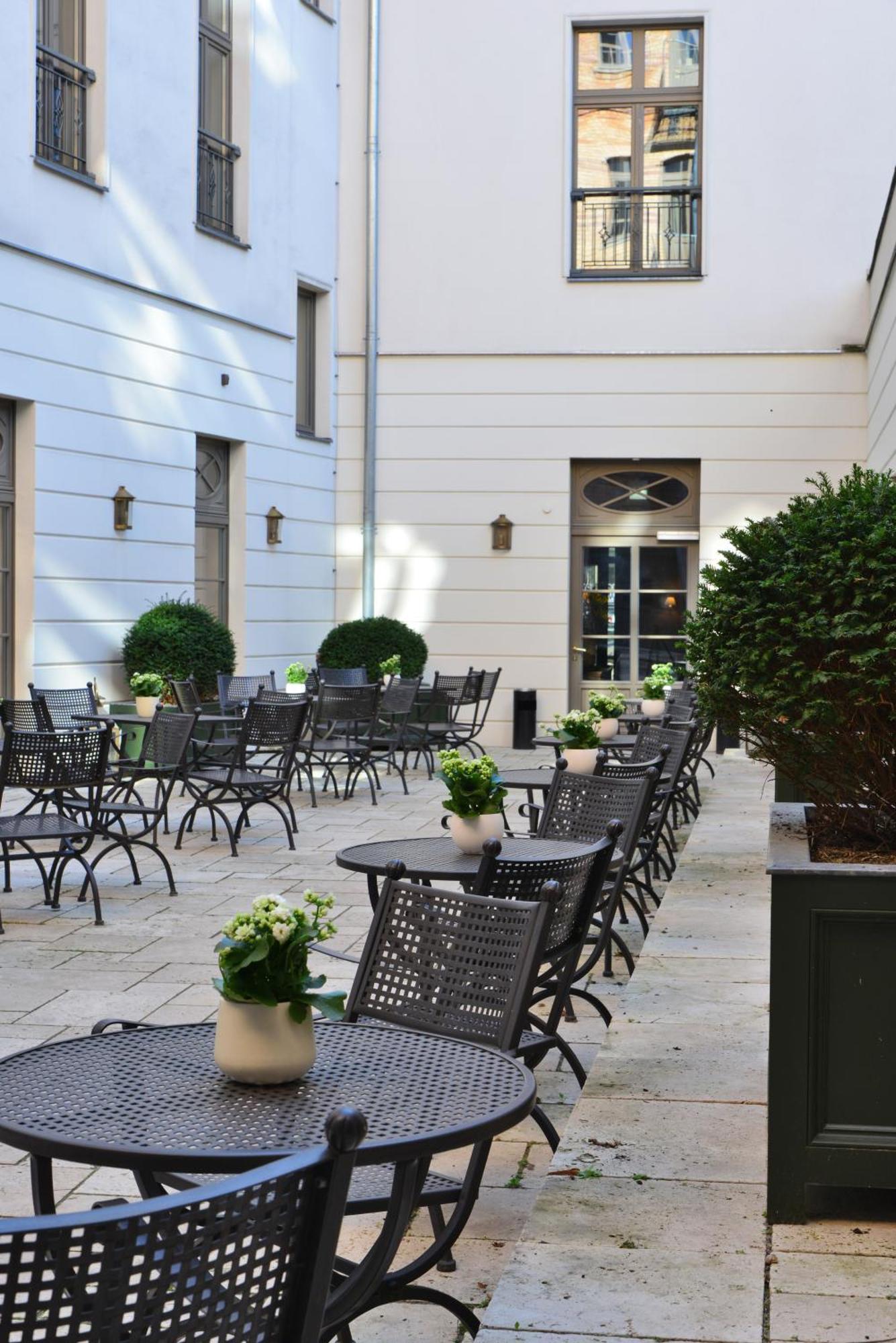 Monbijou Hotel Берлин Екстериор снимка
