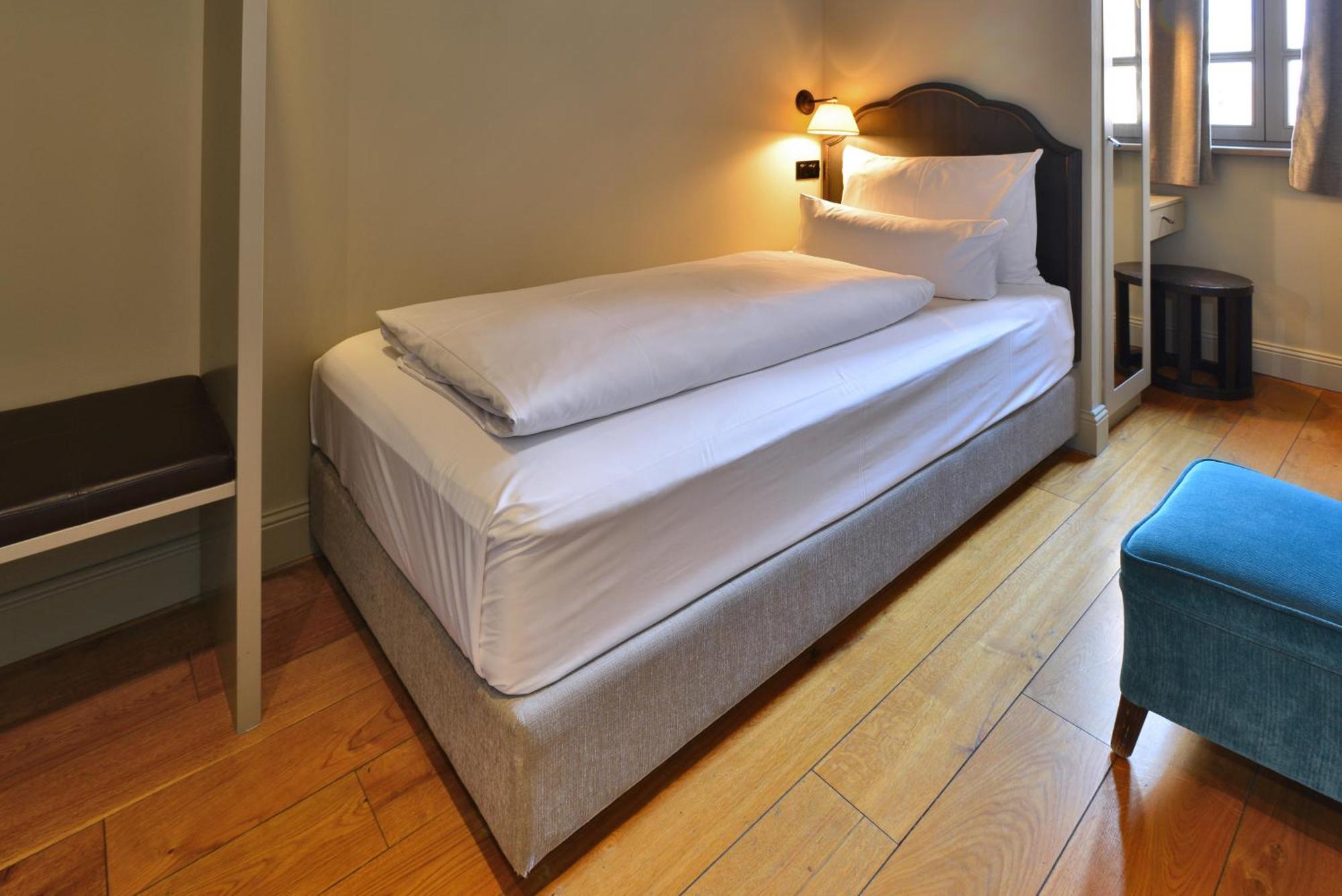 Monbijou Hotel Берлин Стая снимка